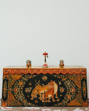 A Hand Drawn Trunk Table