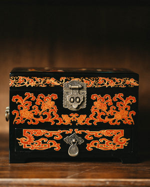 Armoire in Motifs with Frolicsome Children