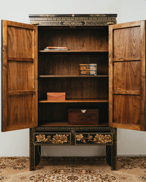 Armoire in Motifs with Frolicsome Children