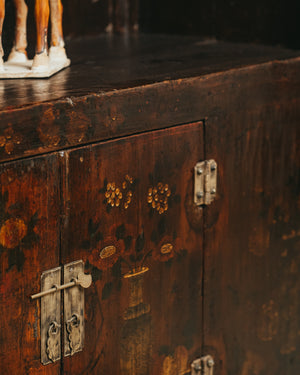 Hand Drawn Display Shelf Cabinet